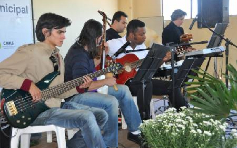 Professores e alunos da Ceforma se apresentaram em conferência