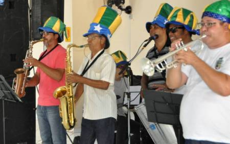 Marchinhas animaram o Carnaval do CCI