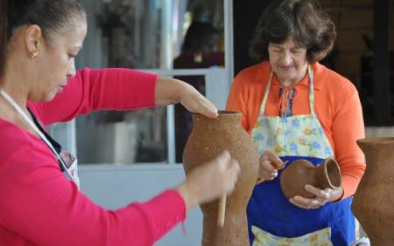 Novas vagas abertas nos cursos de Cerâmica e Desenho