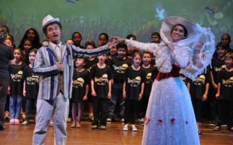 Mary Poppins lotou o teatro no fim de semana