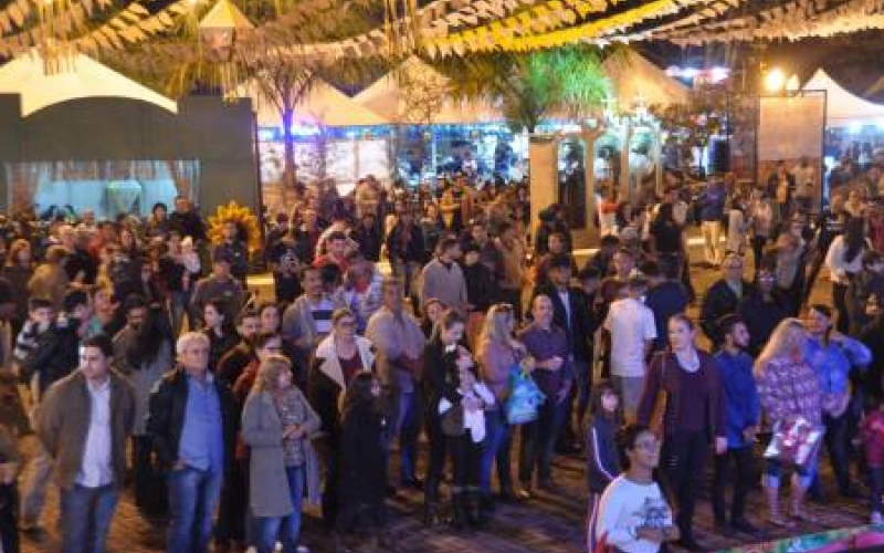 Programação do fim de semana  42ª Festa Junina de Ibiporã