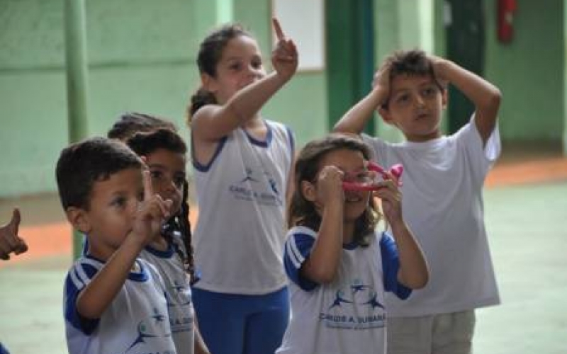 Dia do Contador de Histórias com alunos da Escola Carlos Guimarães