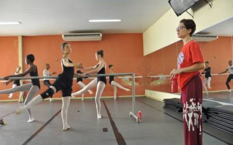 Reforço no ballet de Ibiporã 