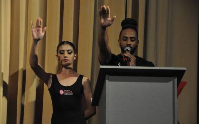 Formatura de alunos da Escola de Ballet de Ibiporã