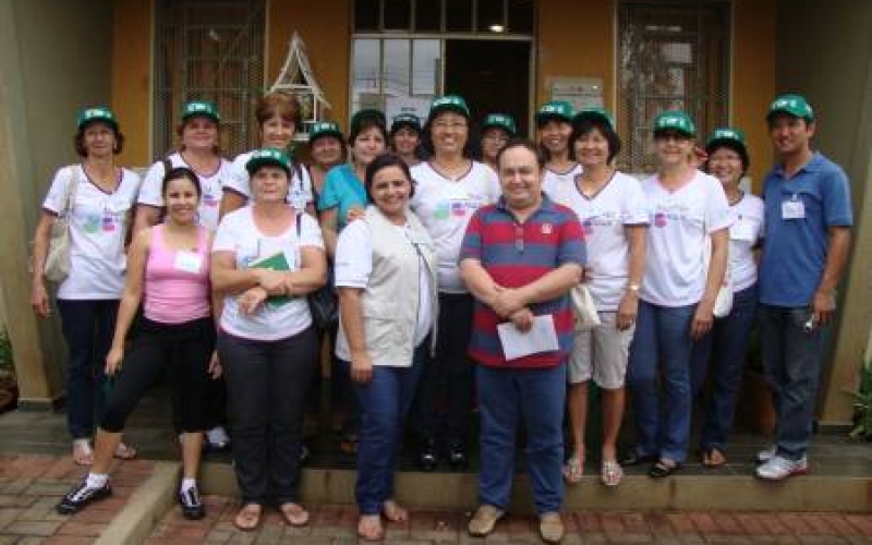 Grupo Mulher Atual visita Centro do Artesanato