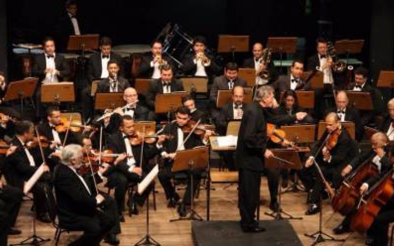 Orquestra Sinfônica da UEL encerra a programação dos 30 anos do Cine Teatro hoje (17)