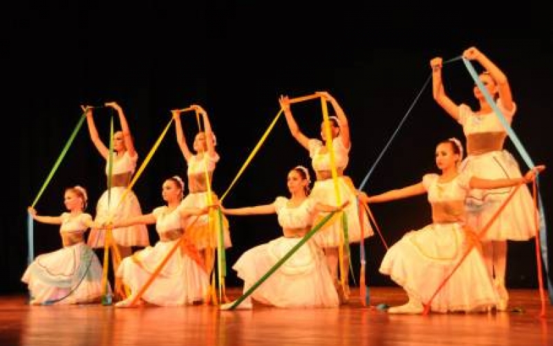 Ballet se apresenta nesta quinta (19), às 13h, em Londrina