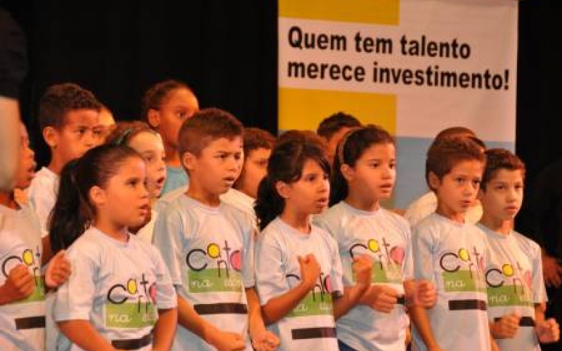 Apresentação do Projeto Canto na Escola