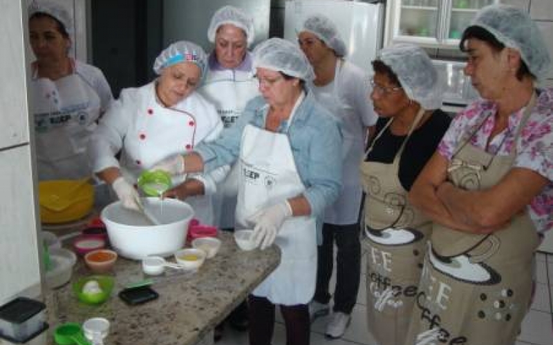 Grupo produz receitas locais