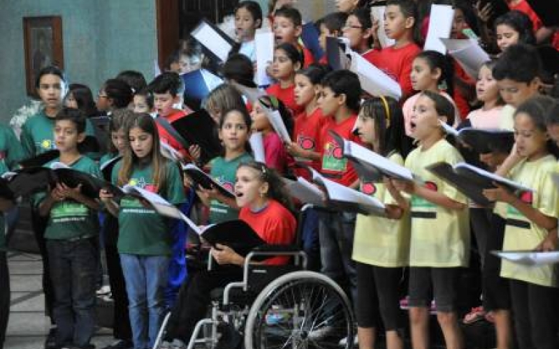 Encerramento do projeto Canto na Escola  2013