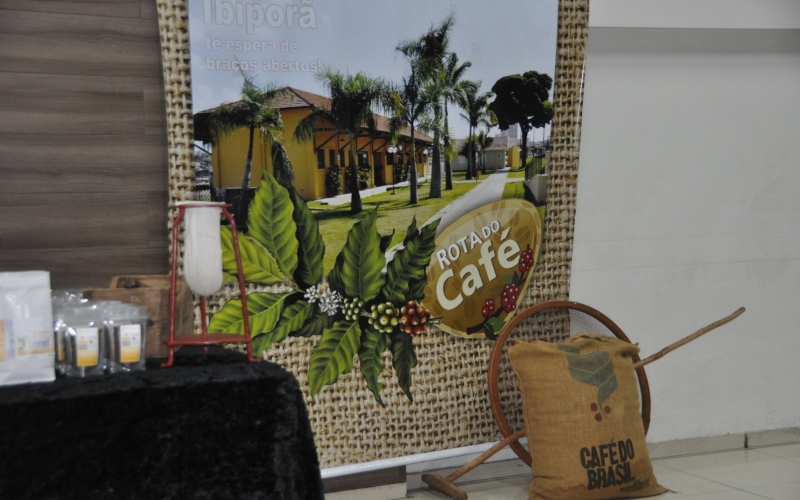 Ibiporã participa de evento de valorização do café