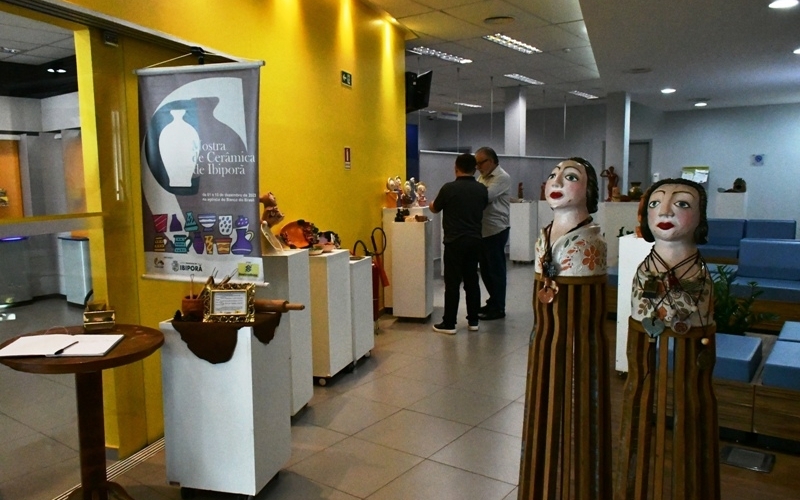 Alunos de Cerâmica expõem trabalhos no Banco do Brasil