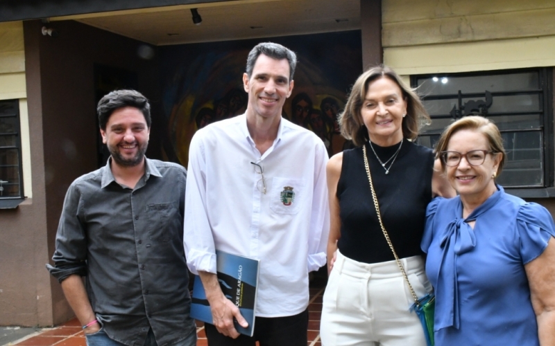 Visita de matriarca da Família Lima aos espaços culturais de Ibiporã