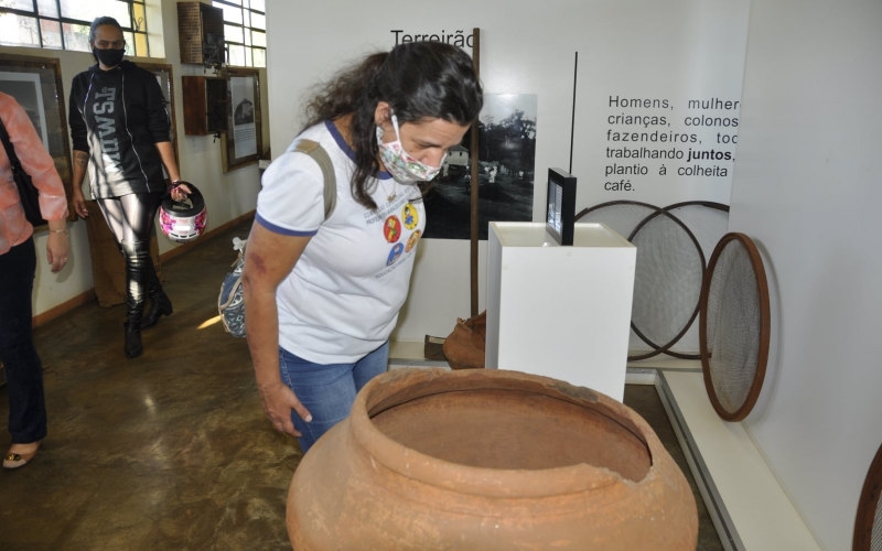 Museus de Ibiporã em programação online e recebendo professores em atividade especial